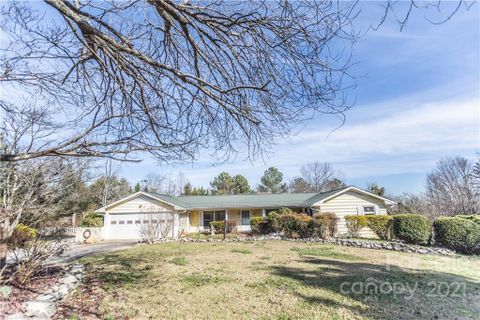 140 Persimmon Hill Drive sold home in Persimmon Hill, Columbus, NC