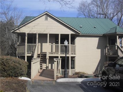 160 Whitney Boulevard 47