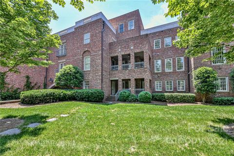 463 Fenton Place
