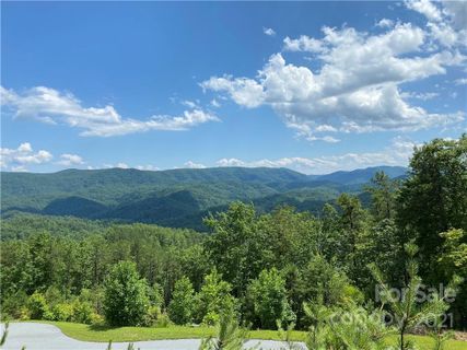 Lot 1320 Round Leaf Lane sold home in Blue Ridge Mountain Club, Ferguson, NC