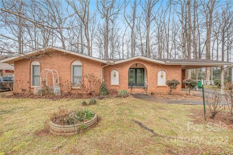 1446 Mcilroy Road