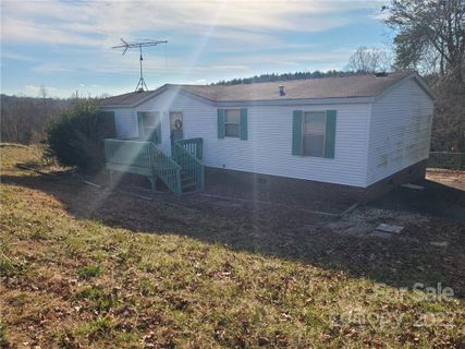 2525 Flintstone Court sold home in Stone Creek, Lenoir, NC