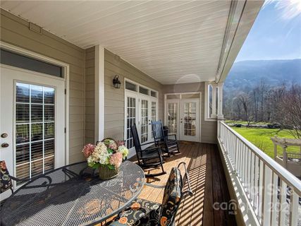 Previously sold for $305,000