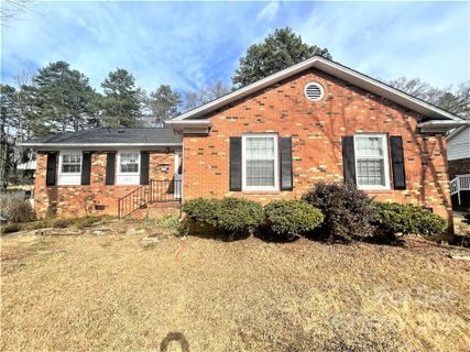 5841 Amity Place