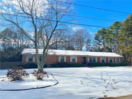 4923 Hamilton Circle sold home in Hamilton Village, Charlotte, NC