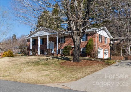 11 Campbell Circle