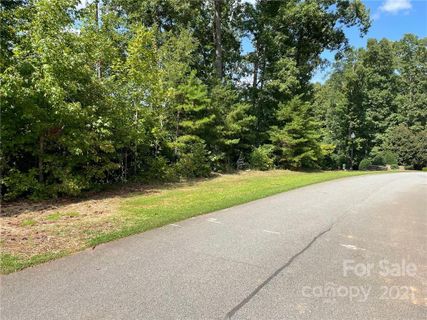 15 Ridgeview Lane