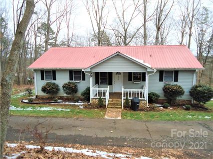 936 Park Circle