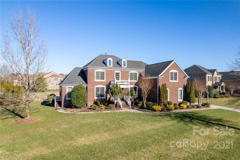 424 Running Horse Lane