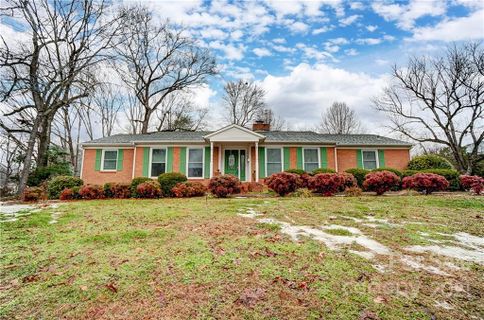 1010 Kensington Avenue sold home in Kensington Gardens, Gastonia, NC
