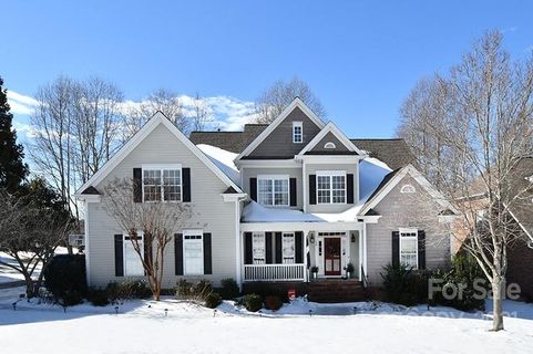 129 Hunters Hill Drive