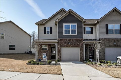 294 Ascot Run Way