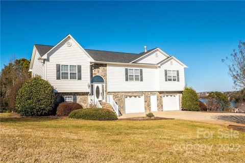 5760 Selkirk Drive
