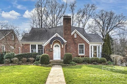 2100 Chesterfield Avenue