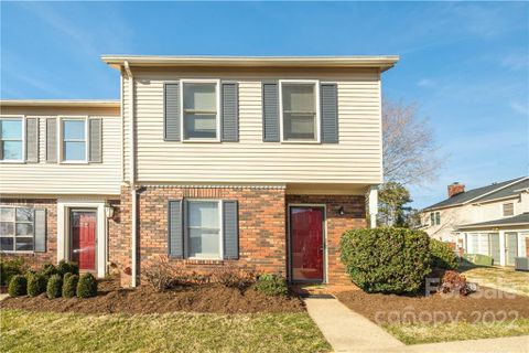 2705 Center Street 39