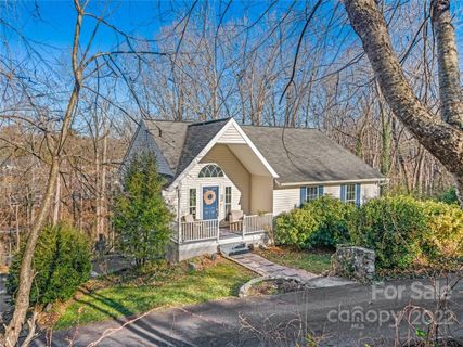 33 Sheppard Drive