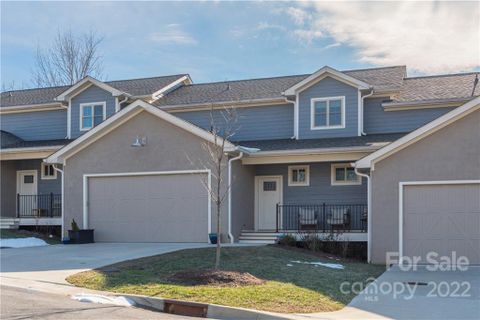 16 Thornes Lane sold home in Dillingham Woods, Asheville, NC