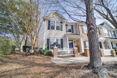 1764 Chamberside Drive
