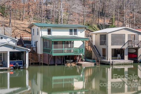 364 Lakeshore Drive