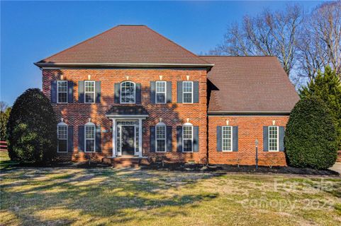 13747 Thompson Place Drive sold home in Beckingham, Mint Hill, NC
