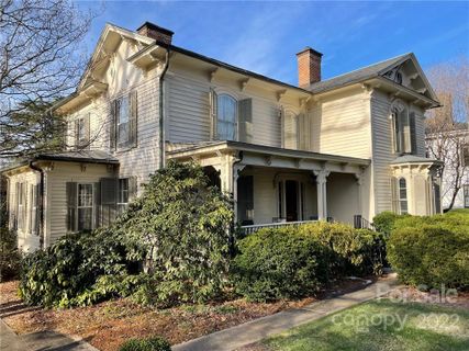 303 W Bank Street