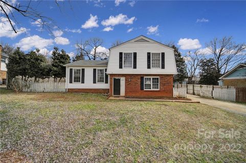 6323 Coach Hill Lane