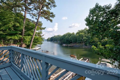 5 Weatherly Way