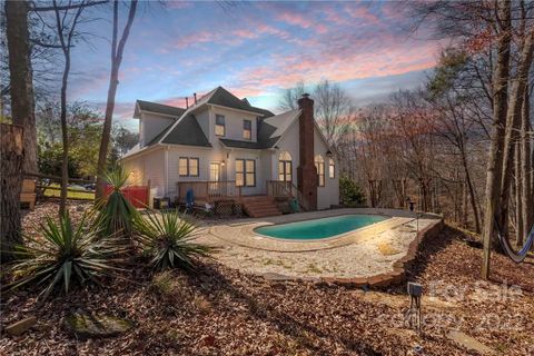 8001 Alba Court