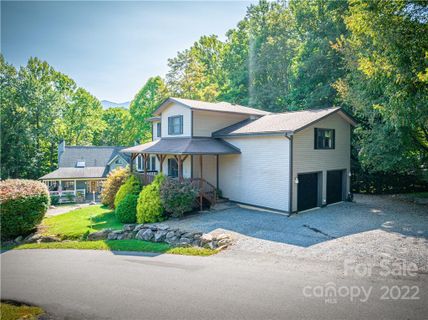 Previously sold for $555,500