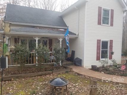 3520 Hickory Nut Court