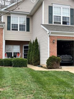 3200 Summerfield Ridge Lane sold home in Summerfield Townhomes, Matthews, NC