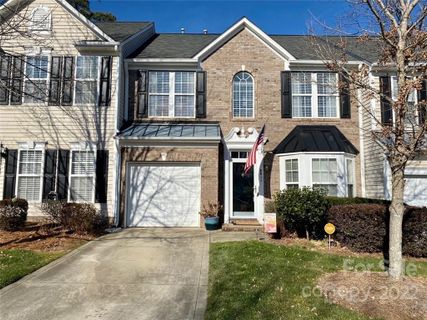 6011 Queens Walk Court