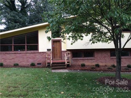 4723 Thornwood Road