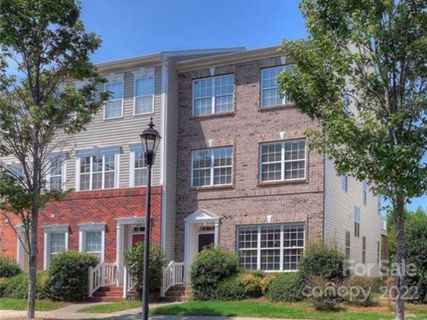9574 Kings Parade Boulevard sold home in Townhomes at Ayrsley, Charlotte, NC