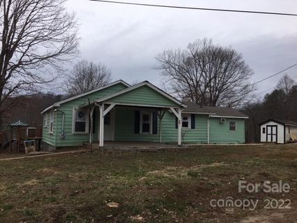 1219 Peak Place sold home in Wakefield Terrace, Lenoir, NC