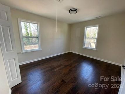 708 Buckoak Street sold home in Murphy Heights, Stanley, NC