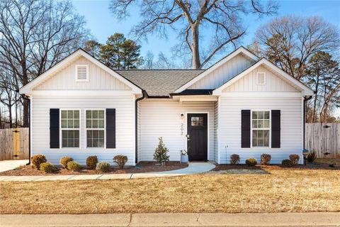 202 W Todd Lane