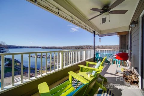 9809 Emerald Point Drive 12
