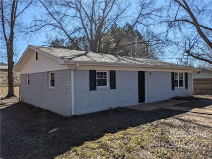 159 Greenfield Drive sold home in Countryside, Forest City, NC