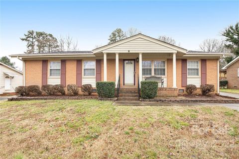 6807 Glenmoor Drive