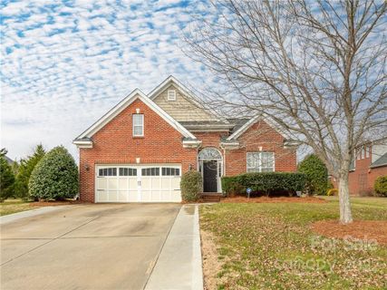 2704 Occaneechi Court