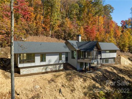 46 Raven Cliff Lane