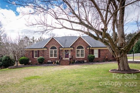 5819 Wingate Way