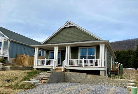 1124 Blueview Drive