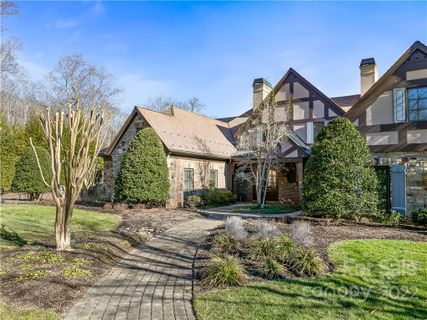 24 Linkside Court