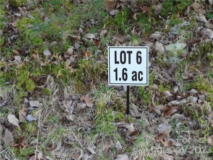 1713 Songbird Court sold home in Oak Forest, Lenoir, NC