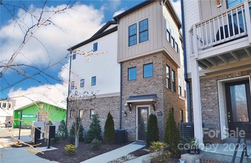 1612 Nandina Corners Alley