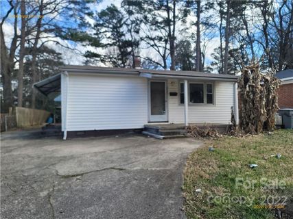 2424 Druid Hills Way