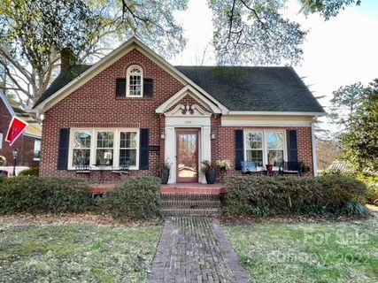288 Sunset Drive