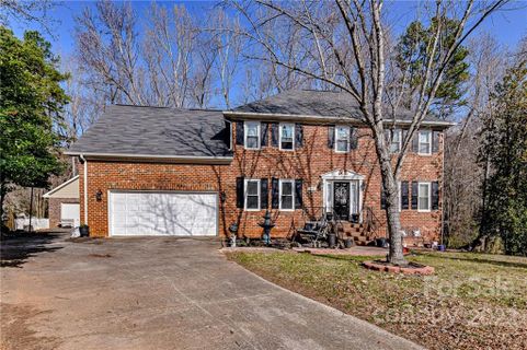 3041 Oakcroft Drive sold home in Oakcroft, Matthews, NC